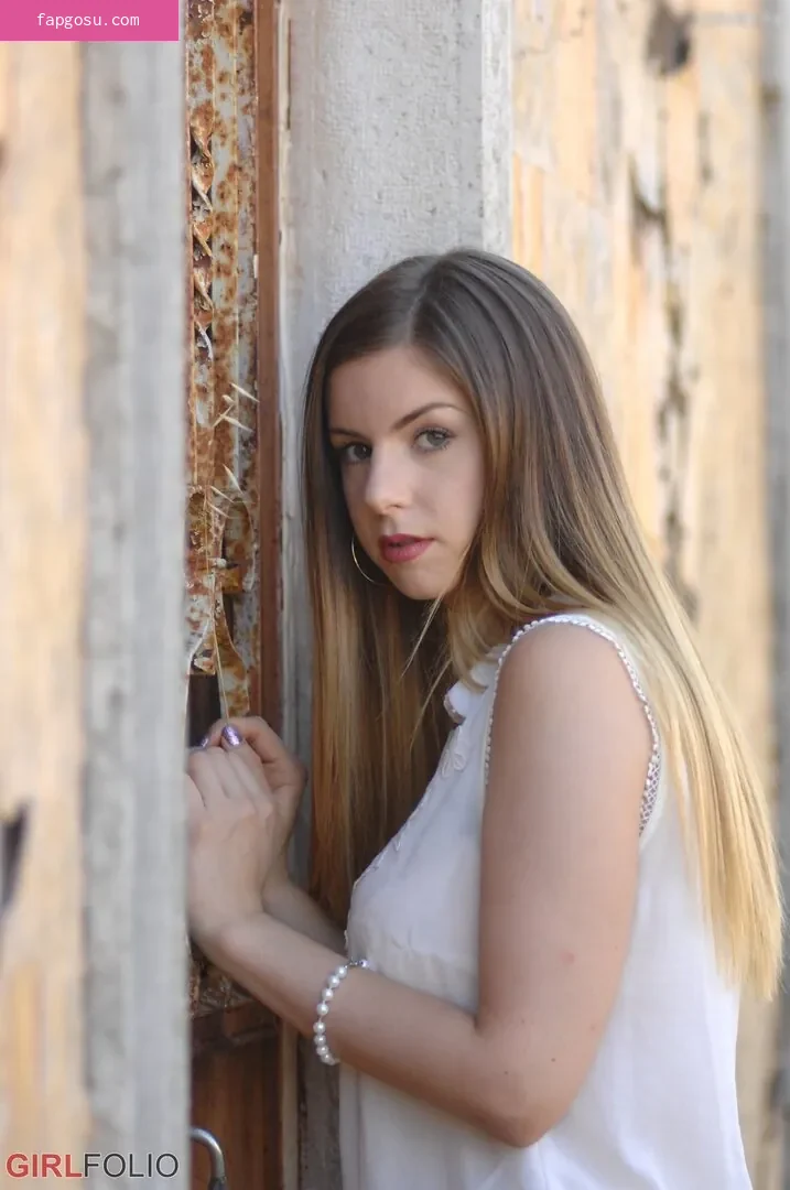Stella Cox