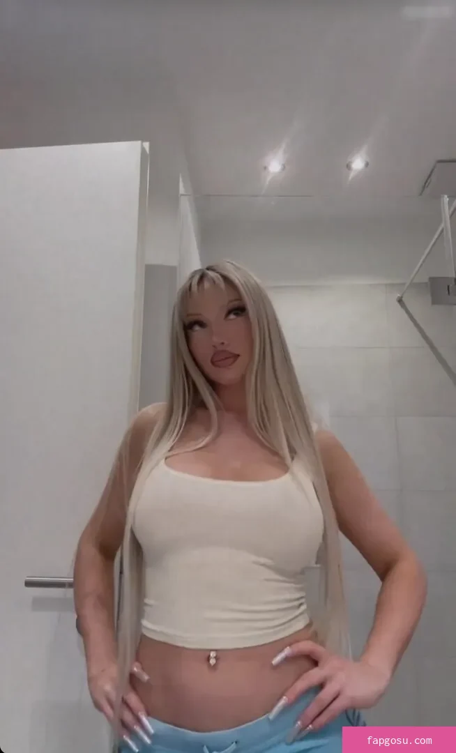 Shirin David