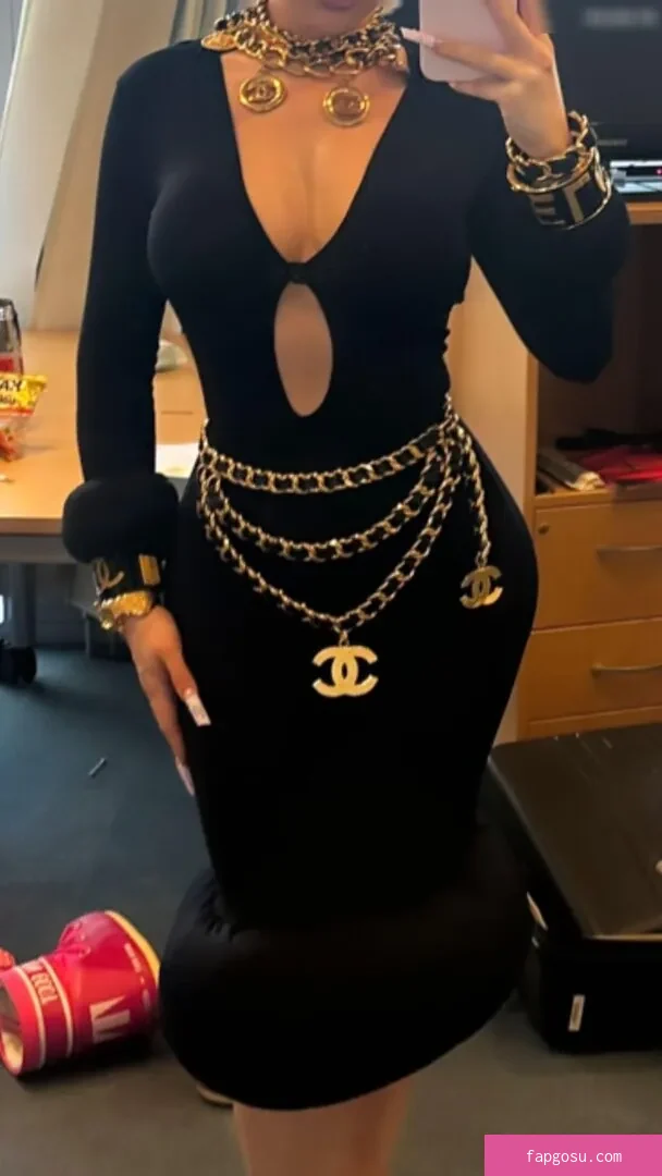 Shirin David