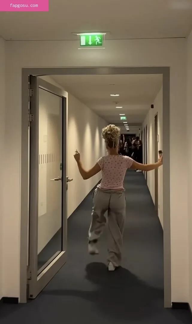 Shirin David