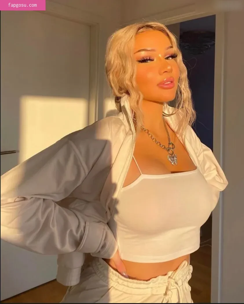 Shirin David
