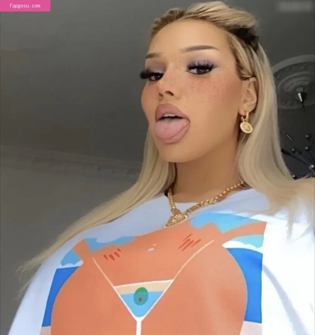 Shirin David