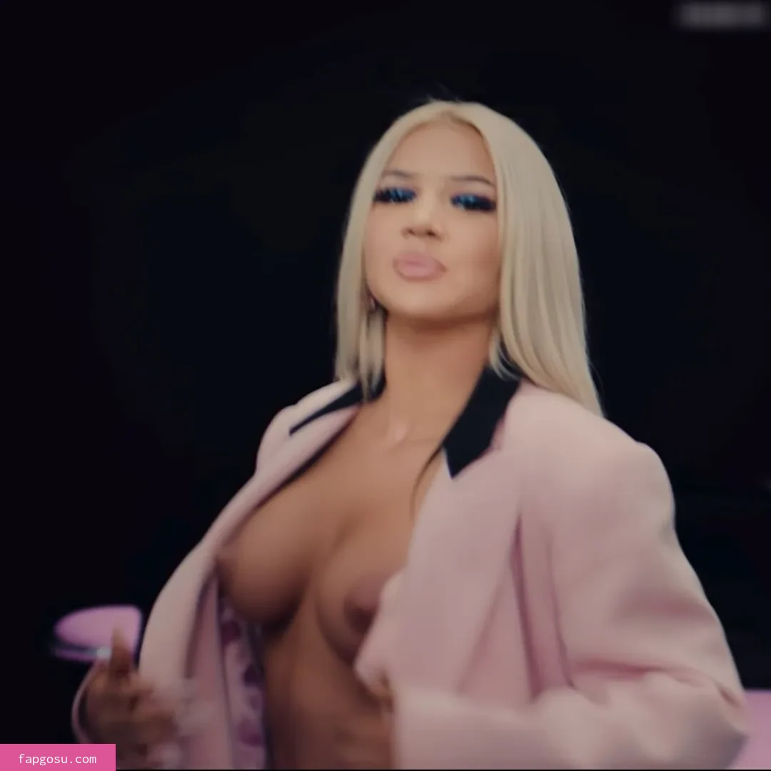 Shirin David