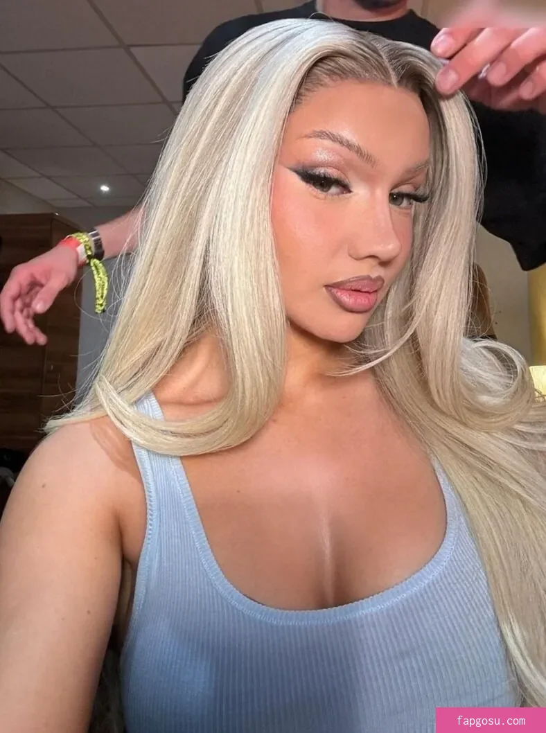 Shirin David