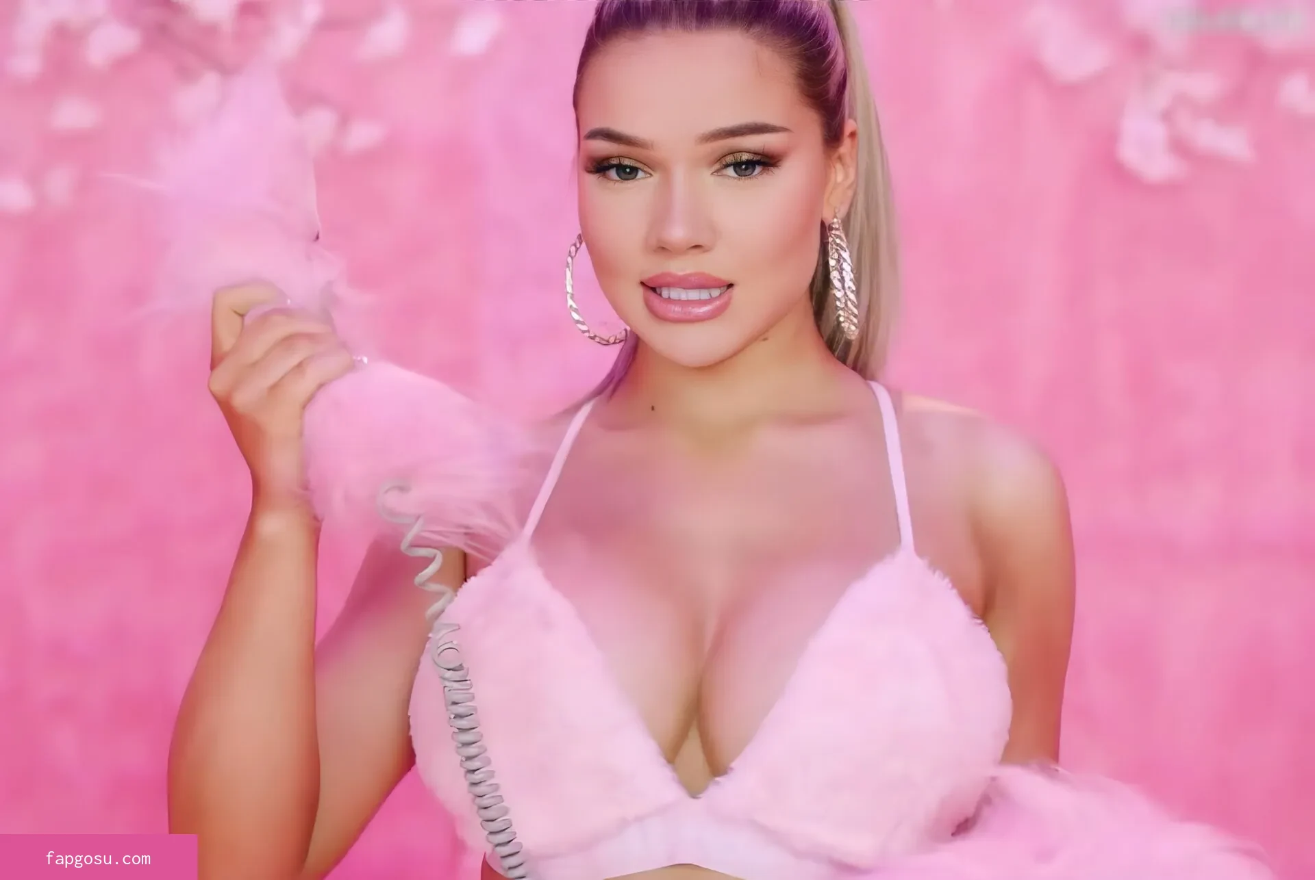 Shirin David