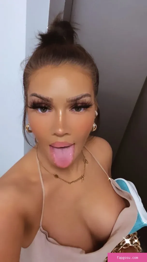Shirin David