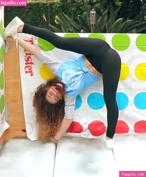 Sofie Dossi
