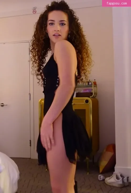 Sofie Dossi