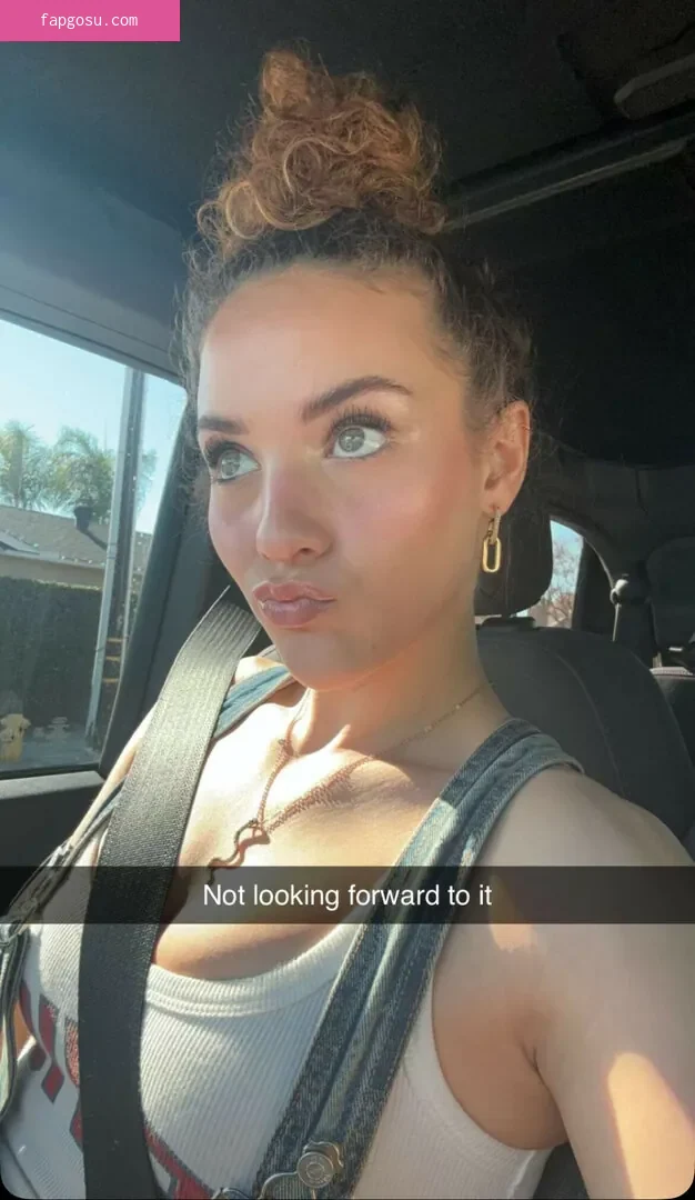 Sofie Dossi