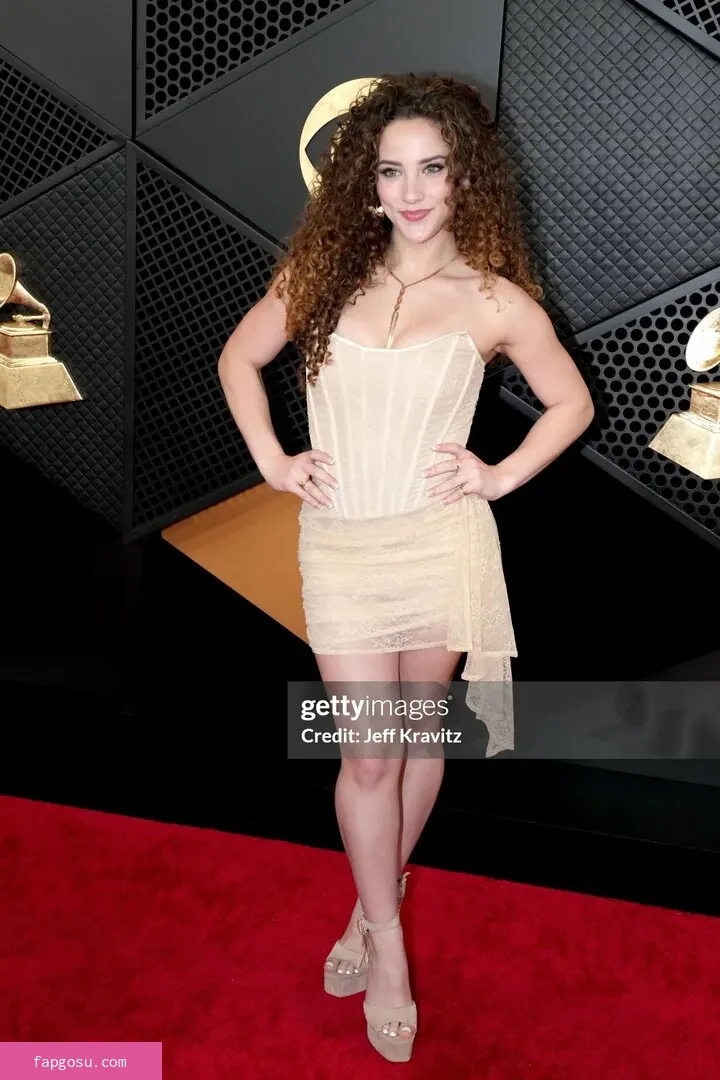 Sofie Dossi