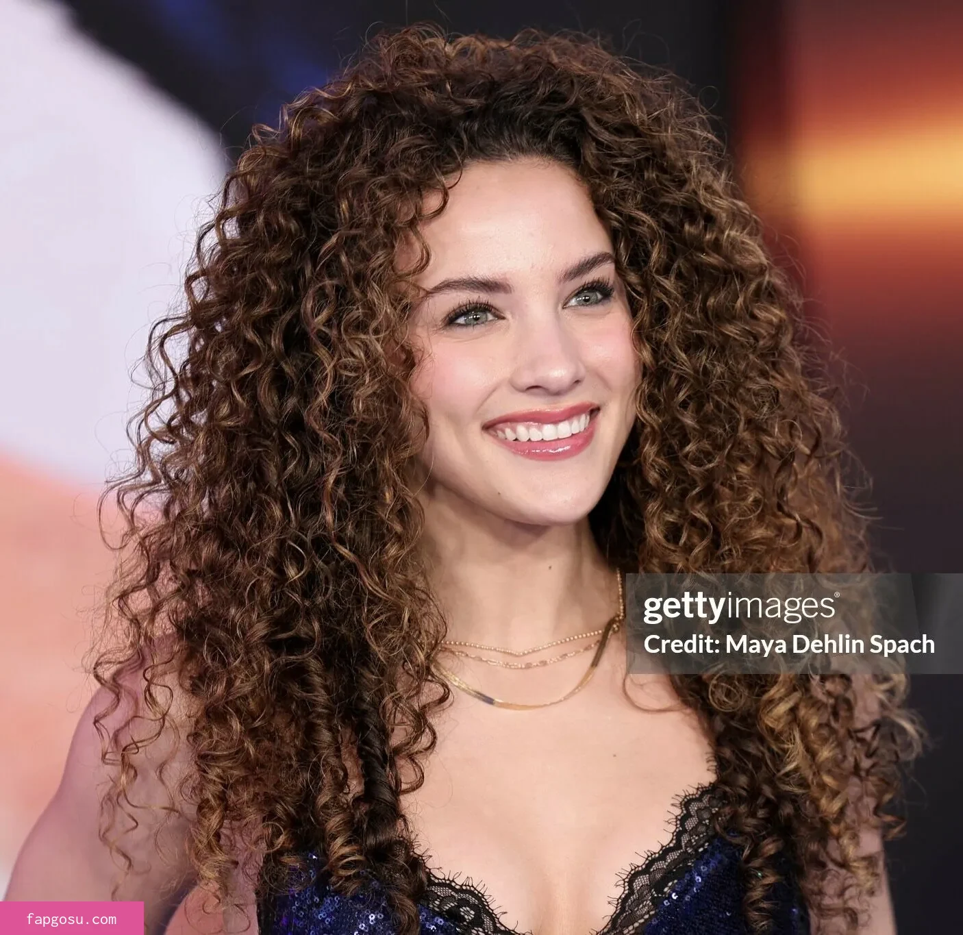Sofie Dossi