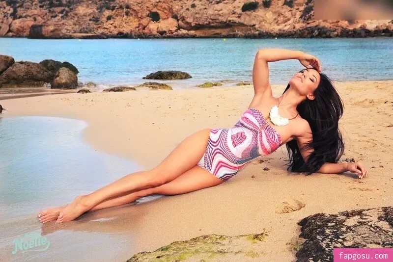 Stephanie Davis
