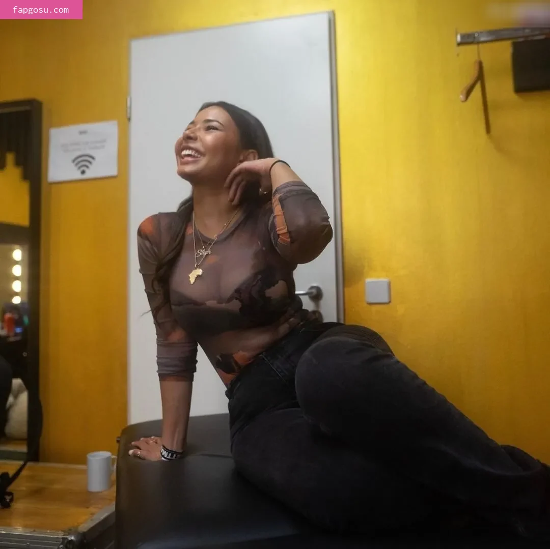 Steph Esther / iamstephalways