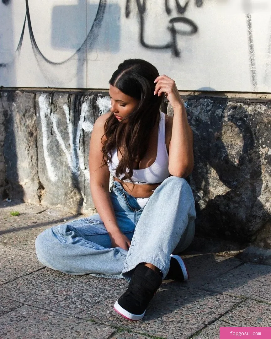 Steph Esther / iamstephalways