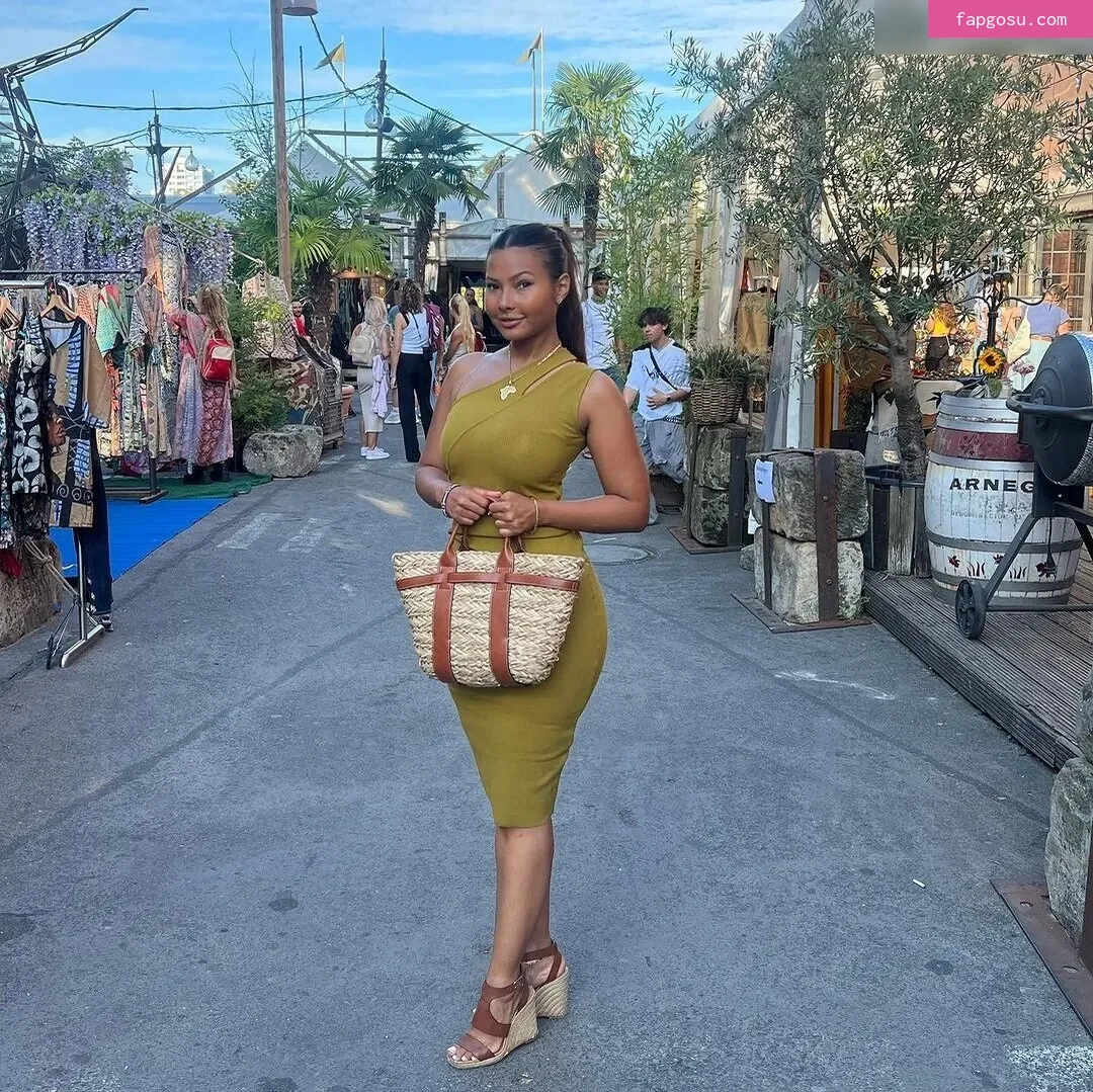 Steph Esther / iamstephalways