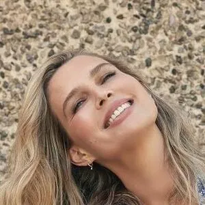 Sara Foster