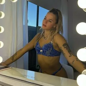 Skyla Giles content
