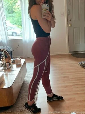 submissive-gigi content