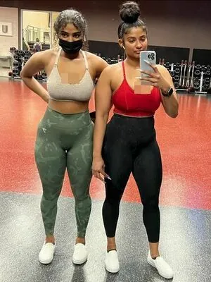 Sh33Natay content