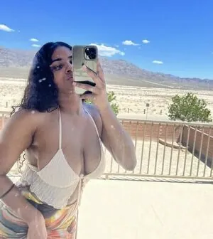Sh33Natay content