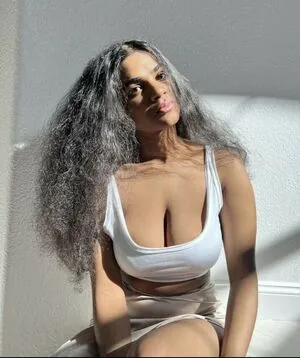 Sh33Natay content