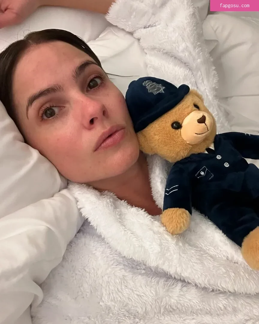 Shelley Hennig
