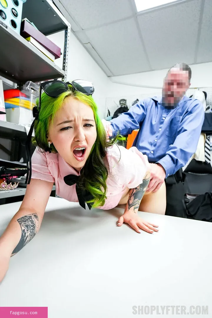 Shoplyfter