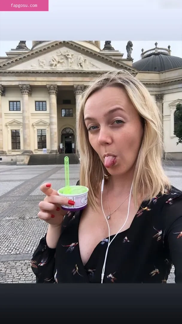 Sexy Julia