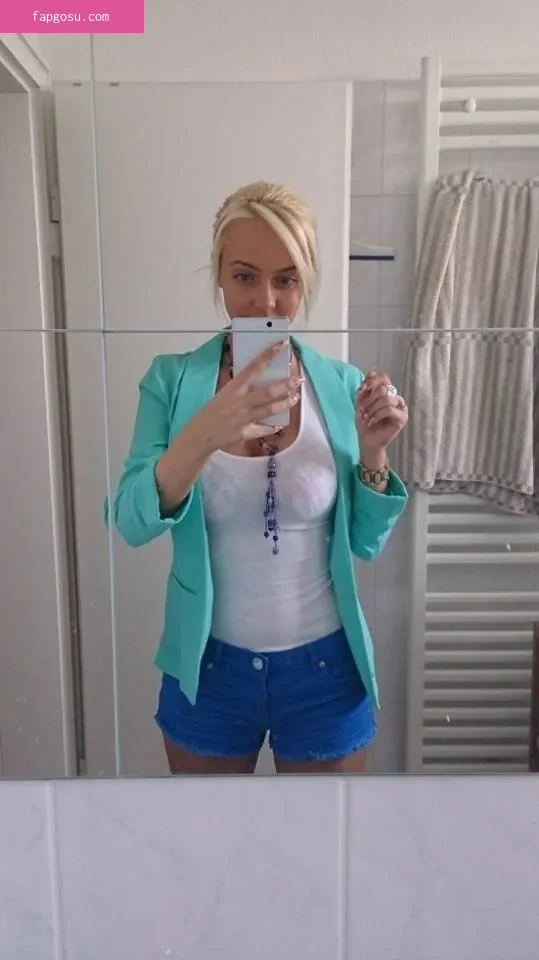 Sexy Julia