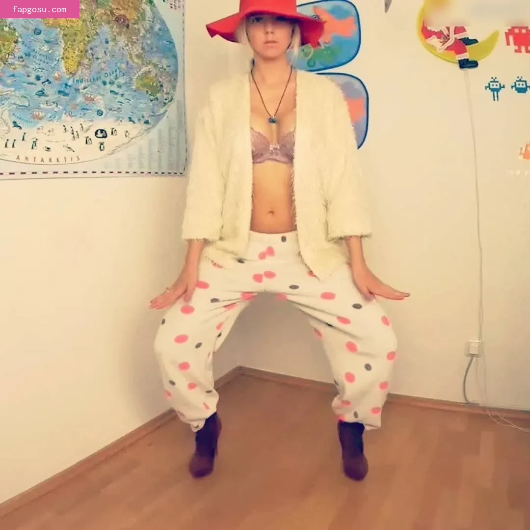 Sexy Julia