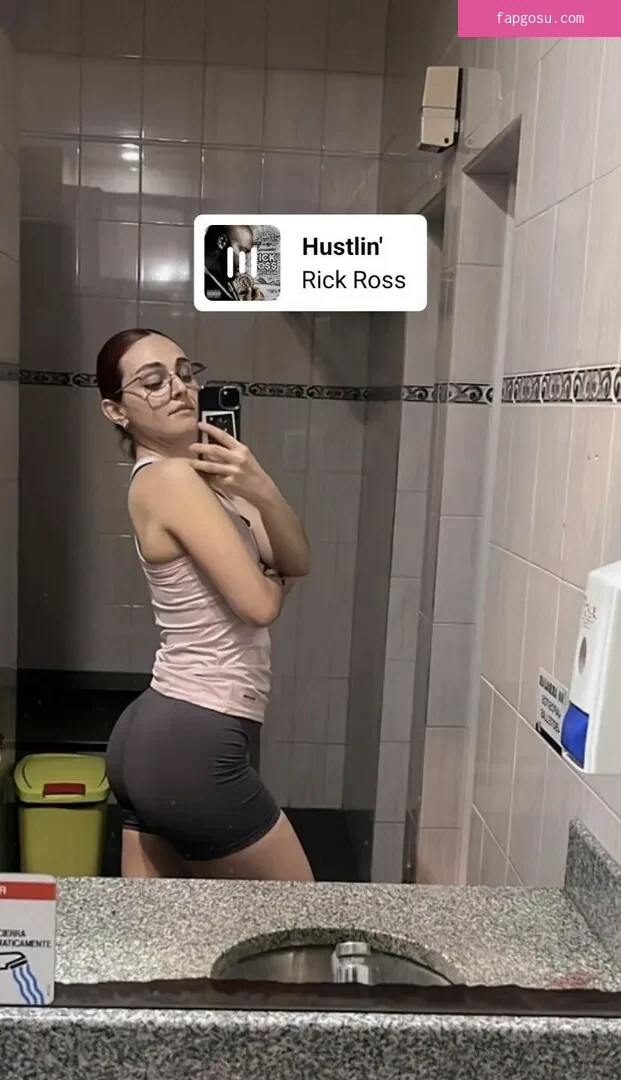smalljuliii / julilovesdancing