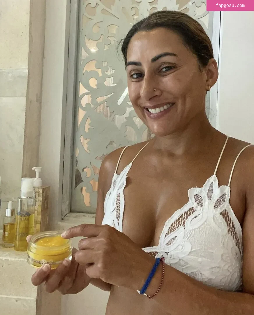 Saira Khan