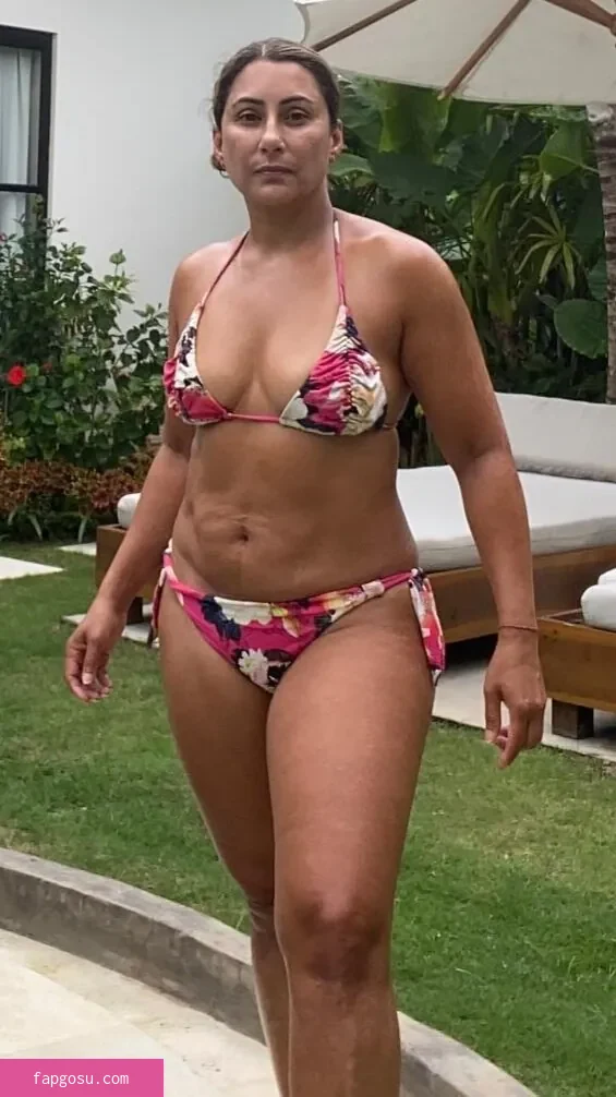 Saira Khan