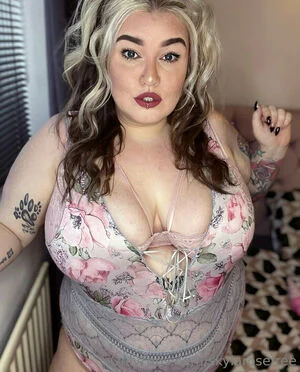 skylarosefree content