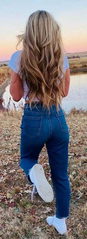 Sarah Lindstrom