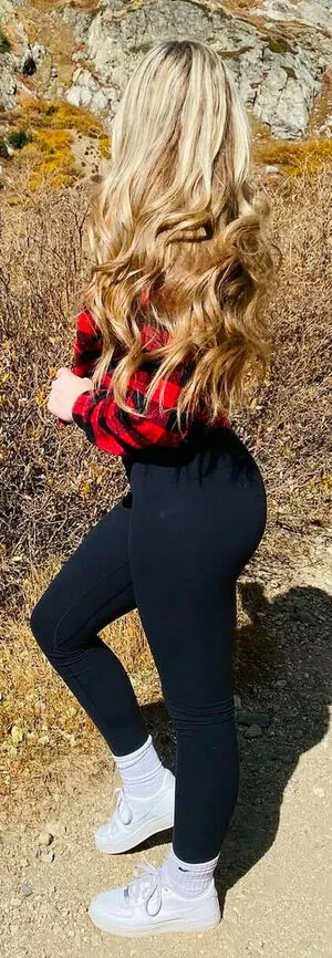 Sarah Lindstrom