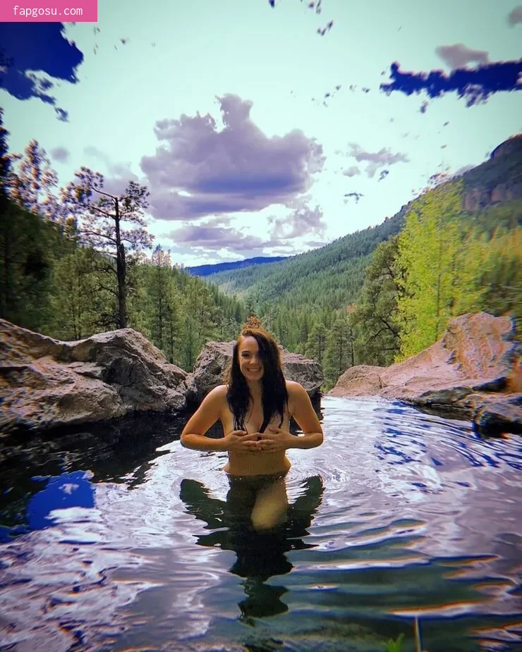 Stevie Lynn Jones