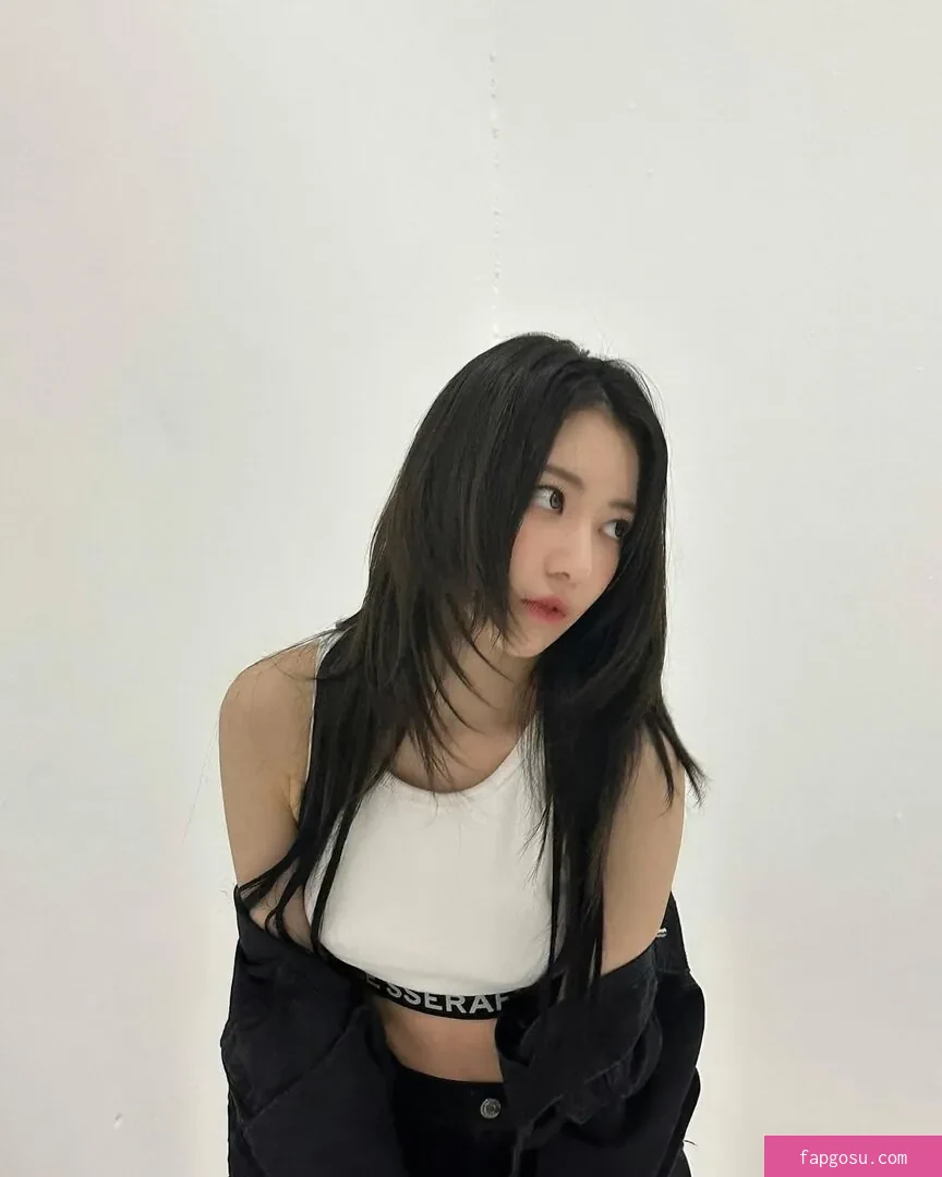 Sakura Miyawaki 宮脇 咲良