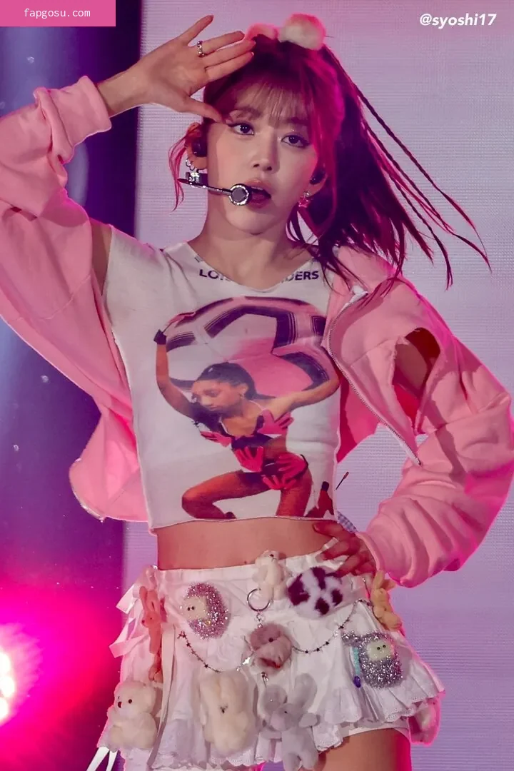 Sakura Miyawaki 宮脇 咲良