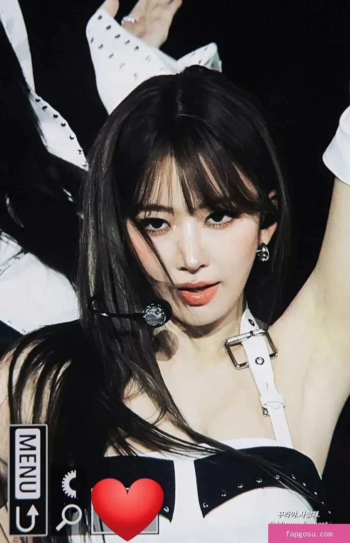 Sakura Miyawaki 宮脇 咲良
