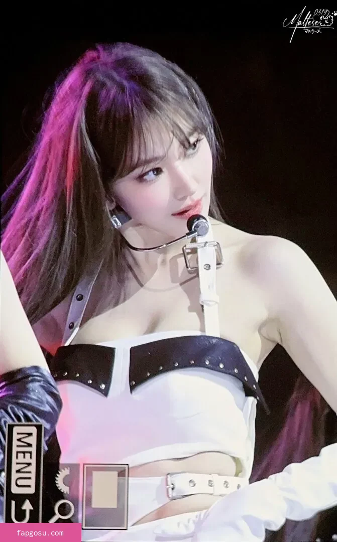 Sakura Miyawaki 宮脇 咲良