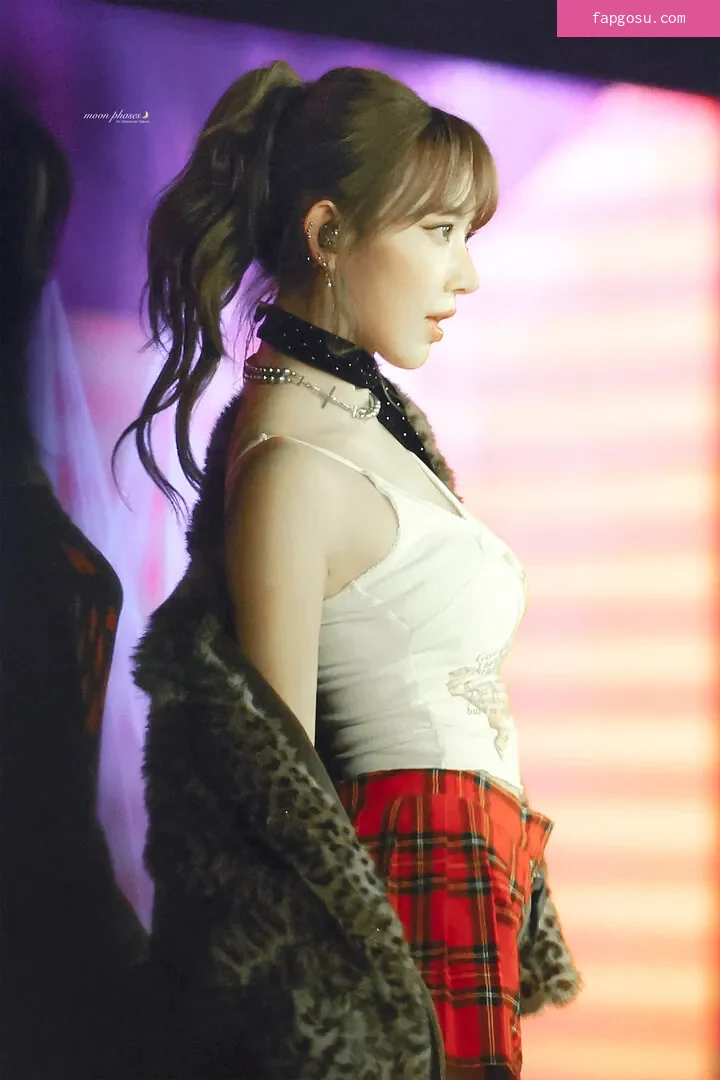Sakura Miyawaki 宮脇 咲良