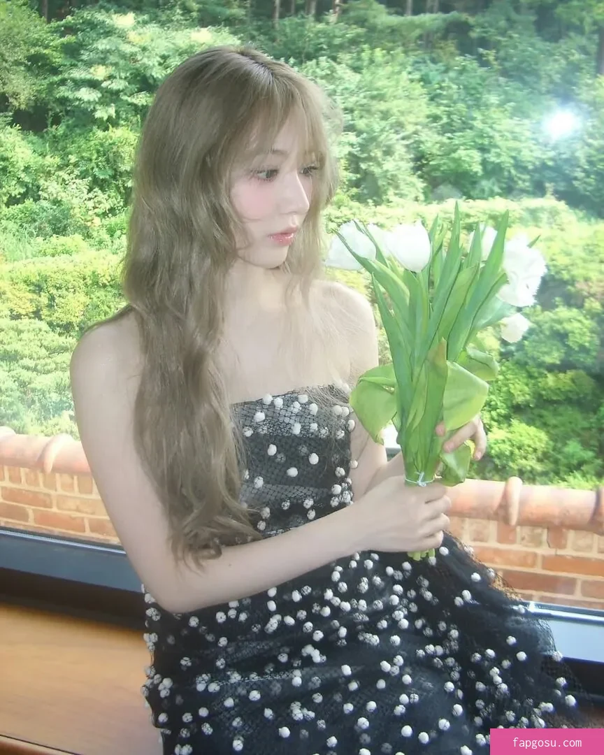 Sakura Miyawaki 宮脇 咲良