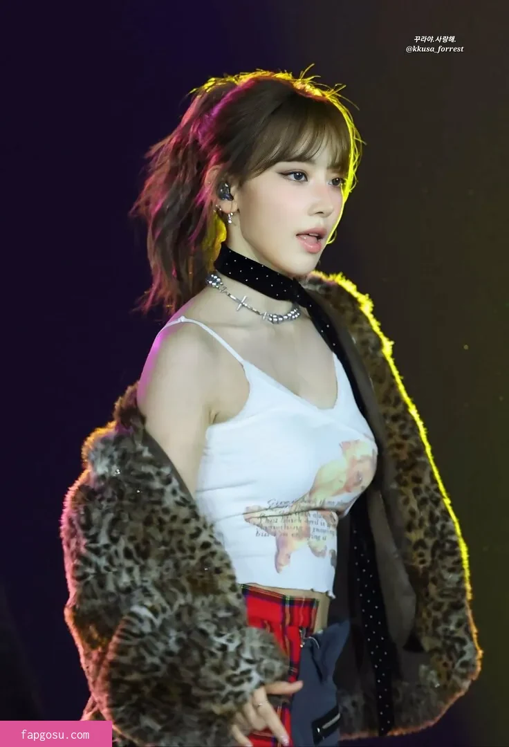Sakura Miyawaki 宮脇 咲良