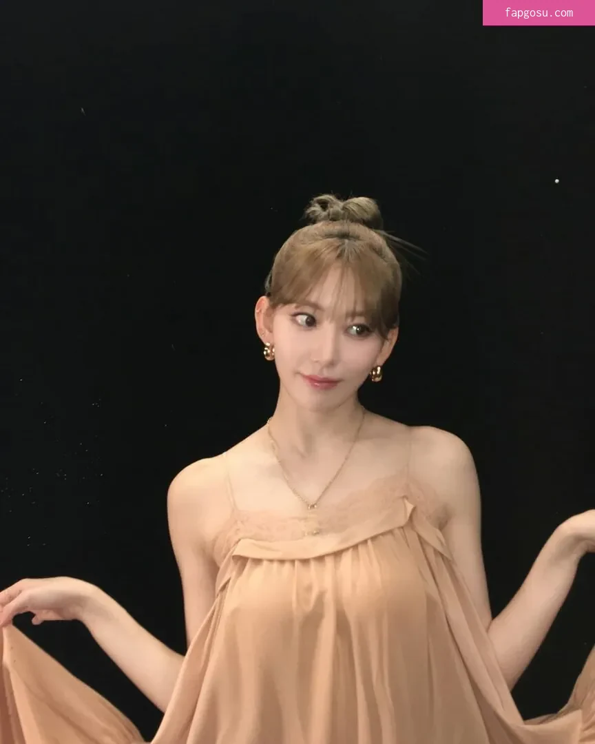 Sakura Miyawaki 宮脇 咲良