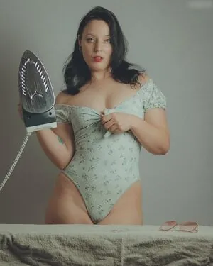 Sara Meier content