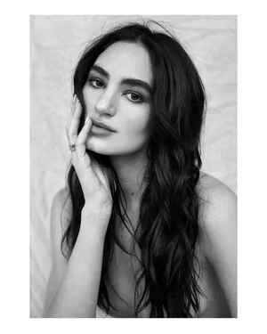 Sarah Mollica content