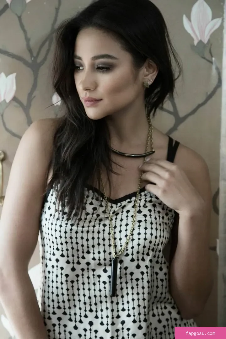 Shay Mitchell - Photo #142