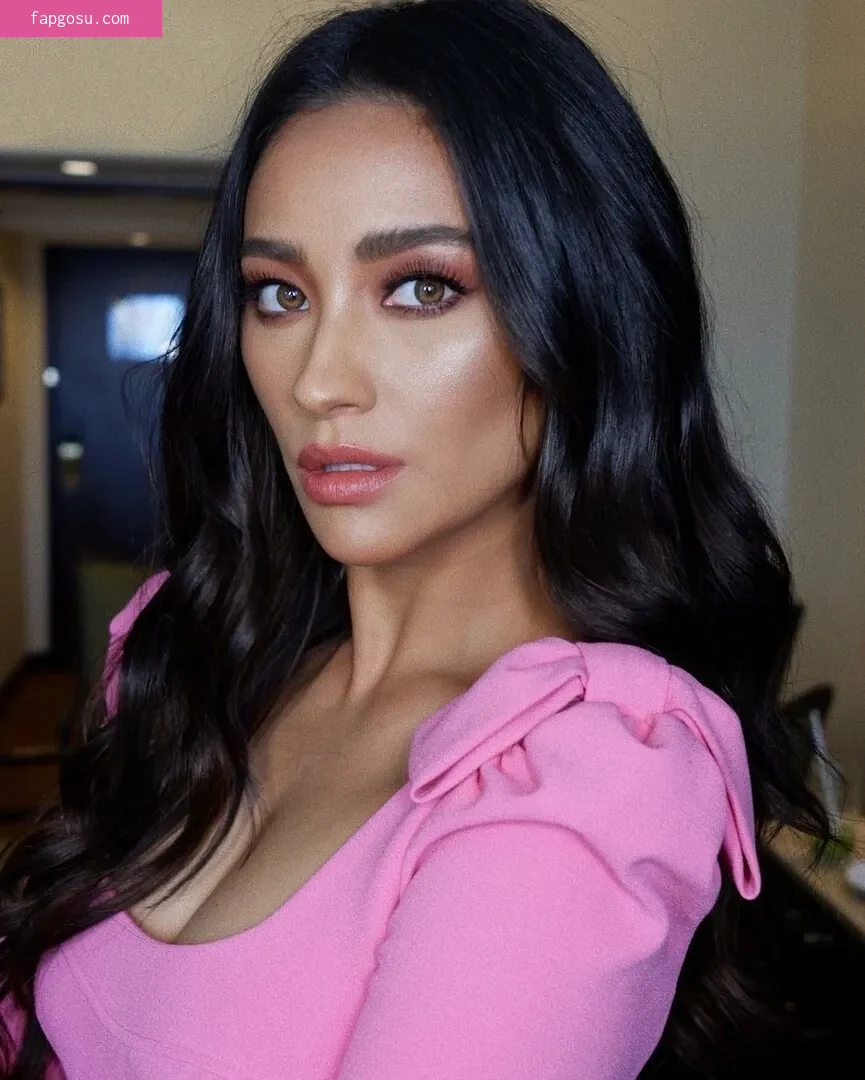 Shay Mitchell