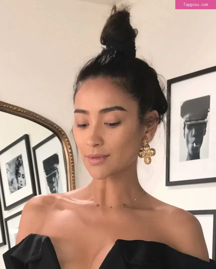 Shay Mitchell - Photo #154